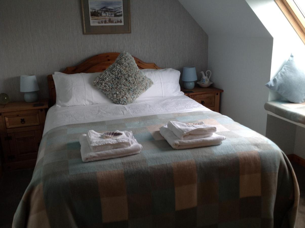 Taigh Pa Bed and Breakfast Uig  Buitenkant foto